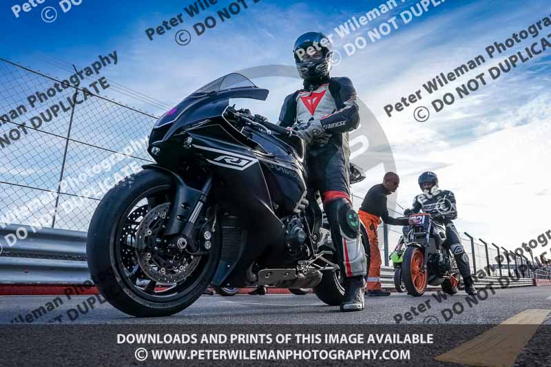 donington no limits trackday;donington park photographs;donington trackday photographs;no limits trackdays;peter wileman photography;trackday digital images;trackday photos